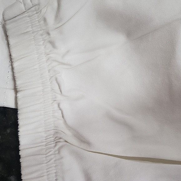 Denim and Company White Pants Stretchy Lace Design on Cuff of Leg S - Picture 6 of 6